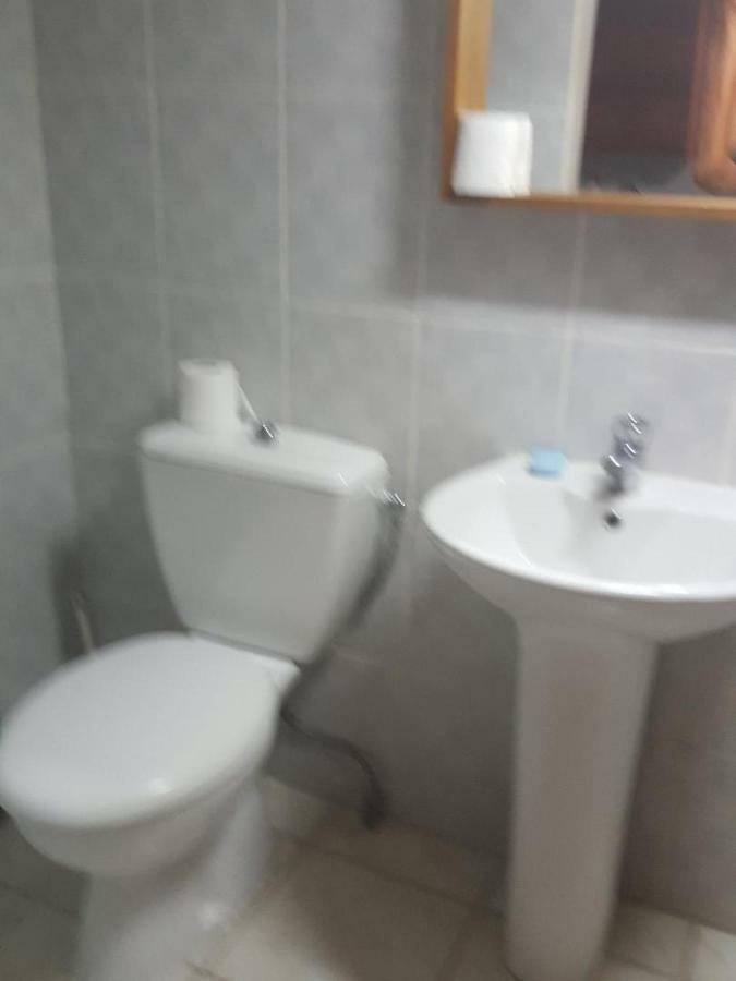 Holiday House Maisonette Лімасол Екстер'єр фото